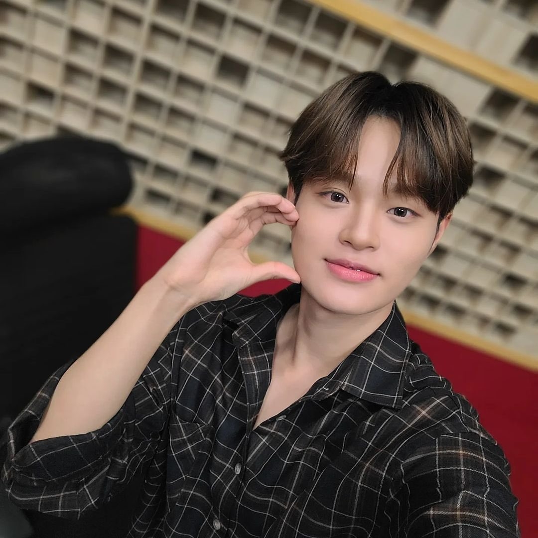 Recent activity shot of Lee Daehwi (AB6IX)