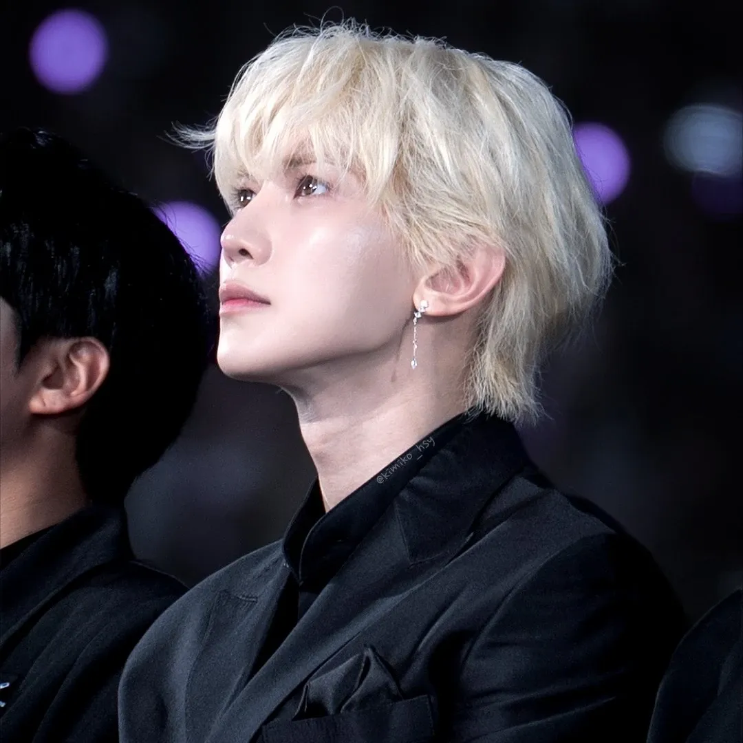 呂尚 (ATEEZ)的最新照片