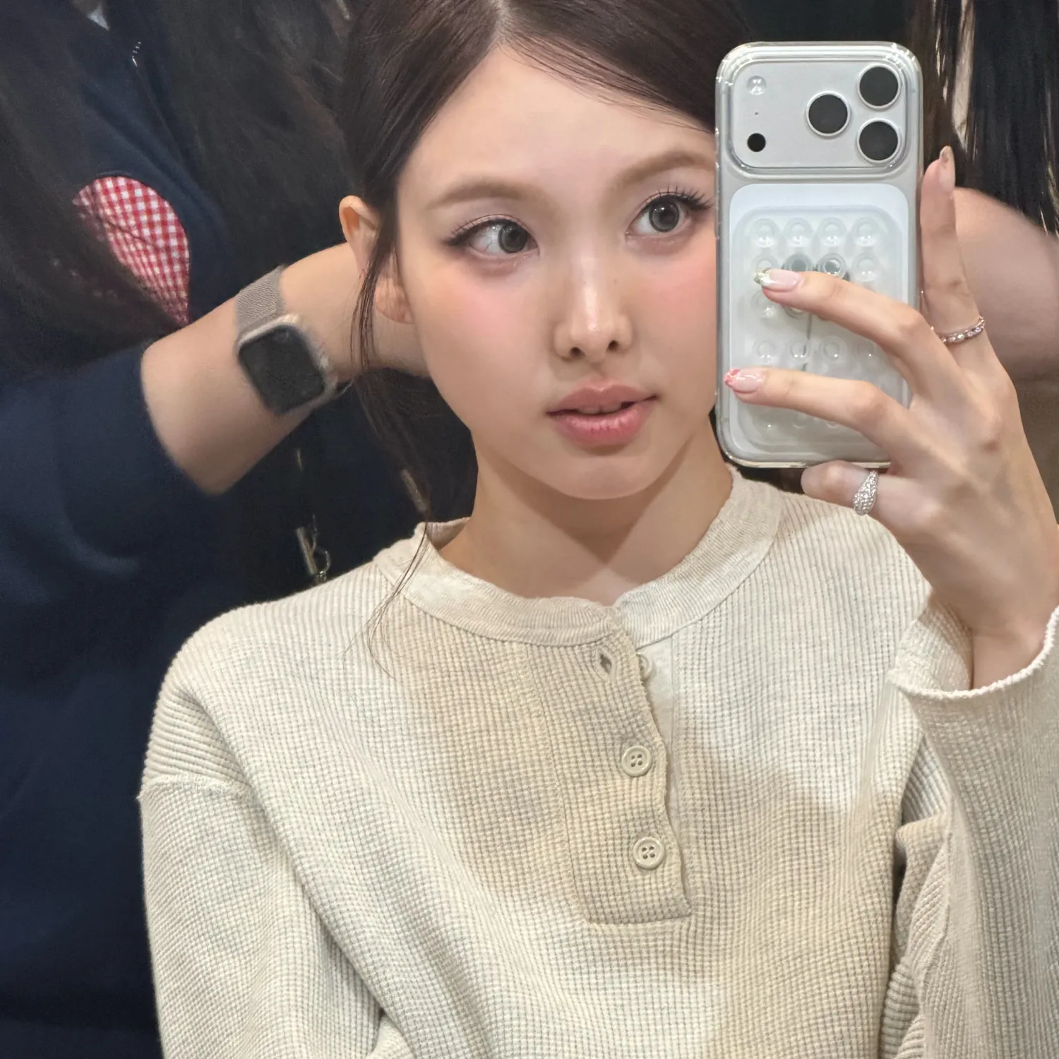Behind-the-scenes cut of Nayeon (TWICE)