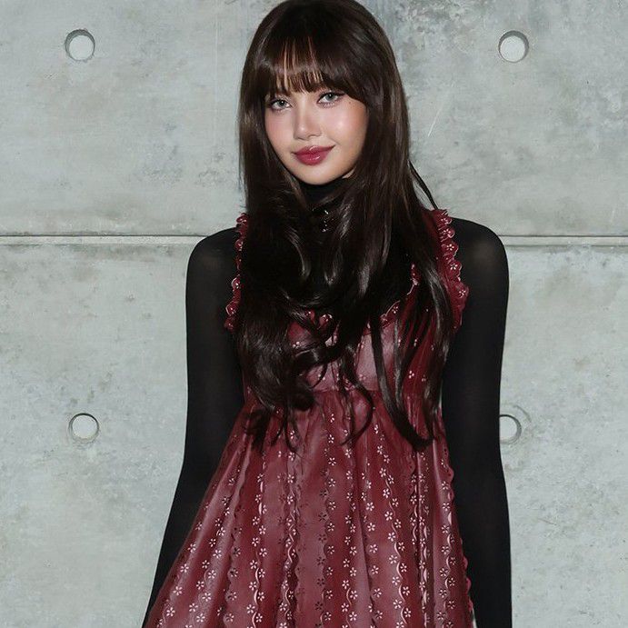 Momen yang diabadikan oleh penggemar Lisa (BLACKPINK)