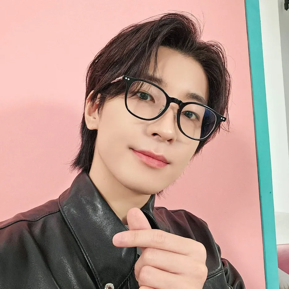 Latest photo of Wonwoo (SEVENTEEN)