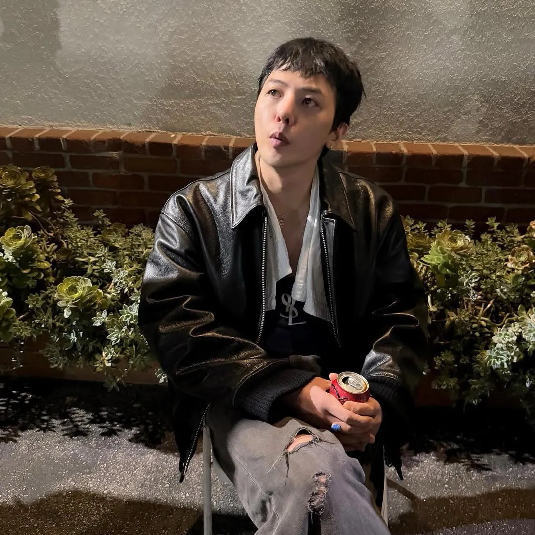 Foto terbaru G-DRAGON (BIGBANG)