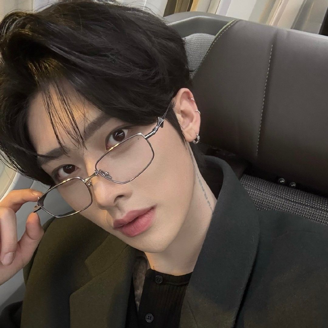 A moment captured by Ricky (ZEROBASEONE)'s fan