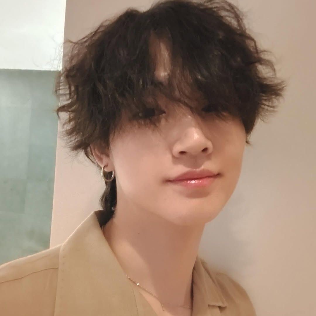 Behind-the-scenes cut of JAY B (GOT7)