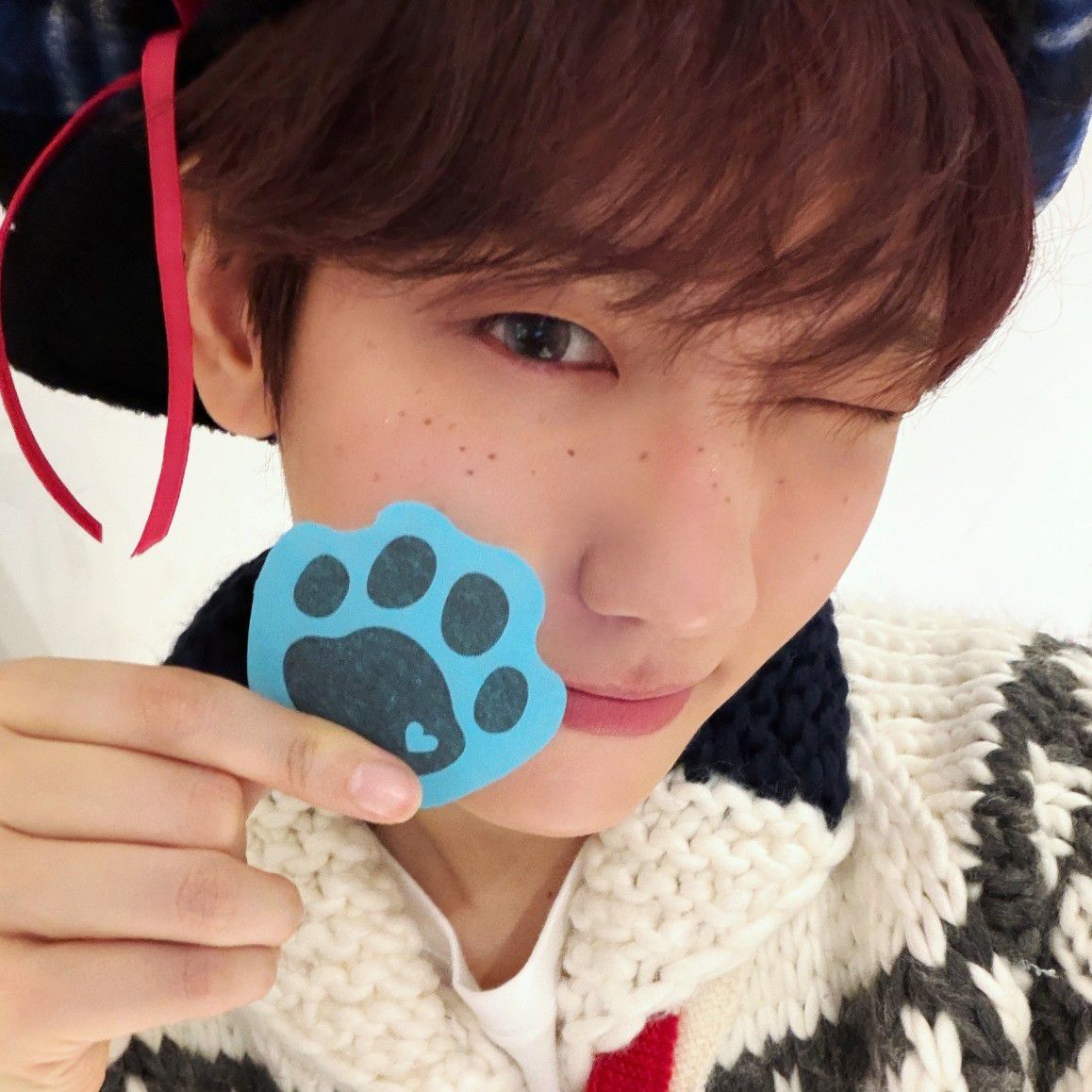 Recent activity shot of Baekhyun (EXO)