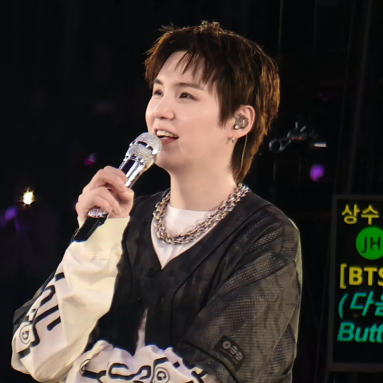 SUGA (防弹少年团)的幕后花絮