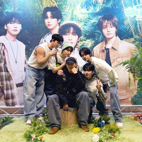 Signature photo of Seoho (ONEUS) capturing their charm