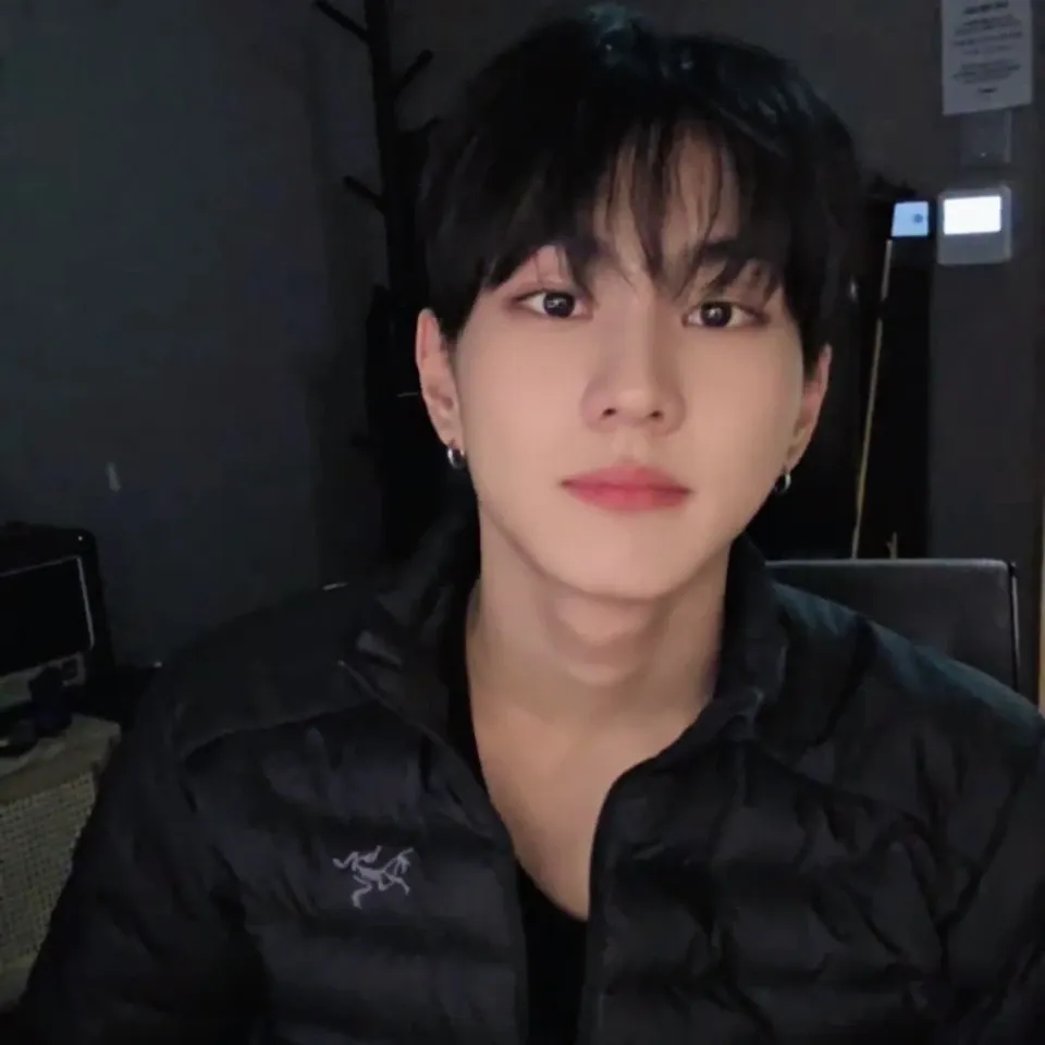Recent activity shot of Jungwon (ENHYPEN)