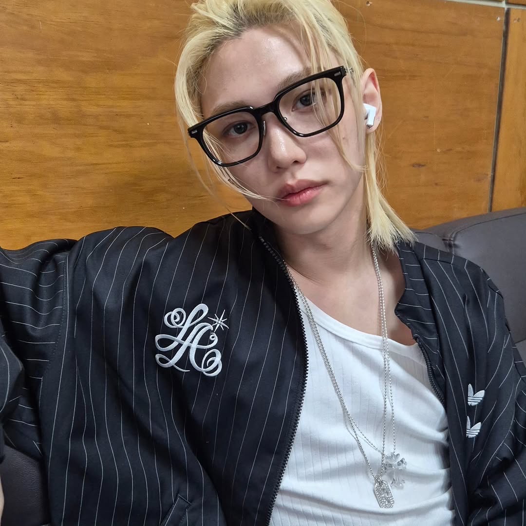 Latest photo of Felix (Stray Kids)