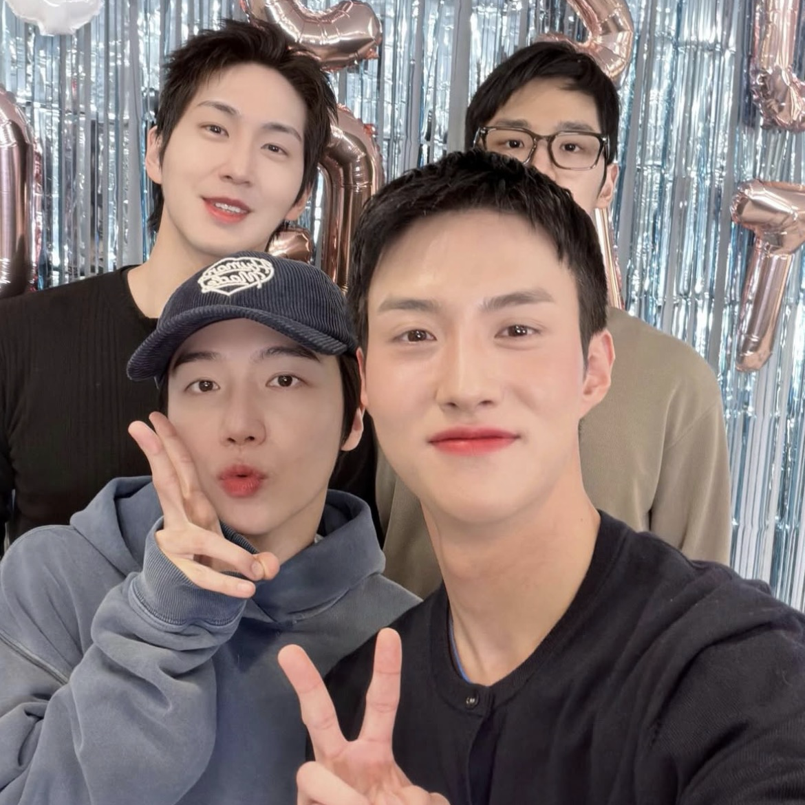 Latest photo of PENTAGON