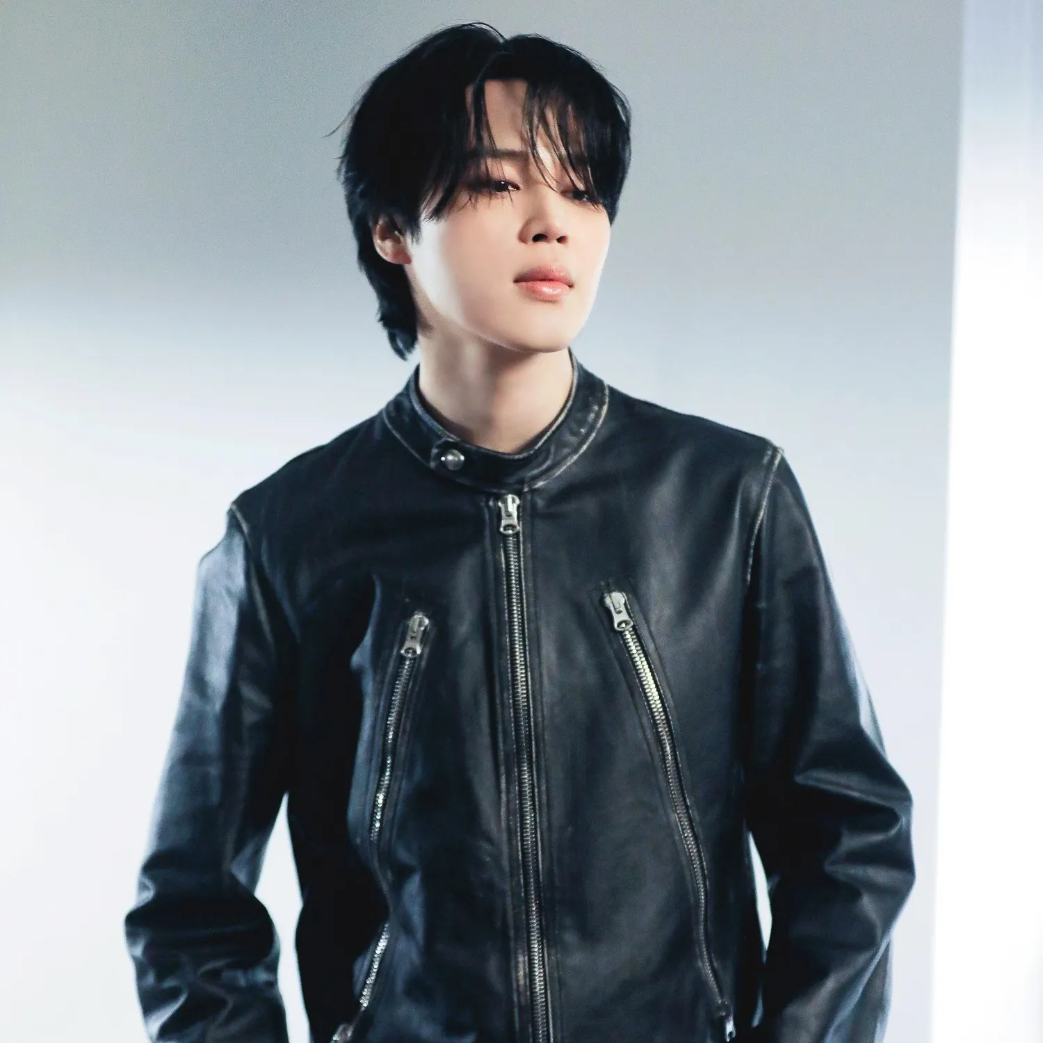 Foto aktivitas terbaru Jimin (BTS)