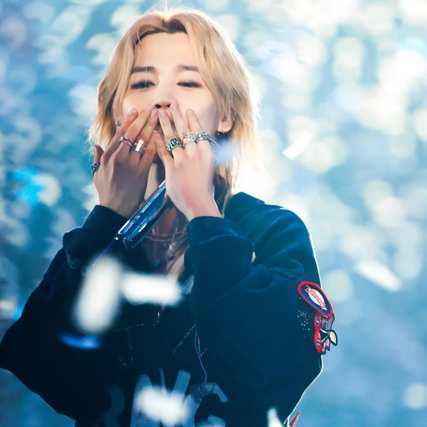 Momen yang diabadikan oleh penggemar Jimin (BTS)