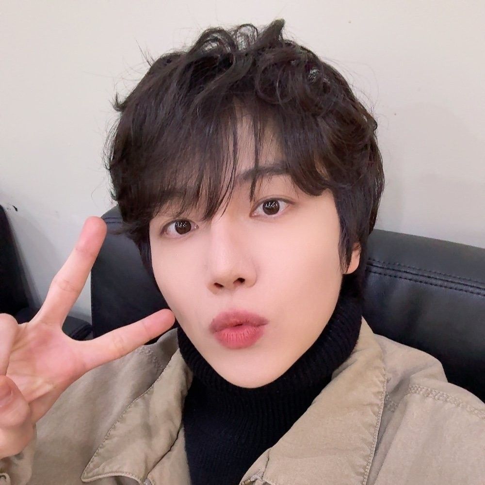 진호 (펜타곤) 최근 활동샷