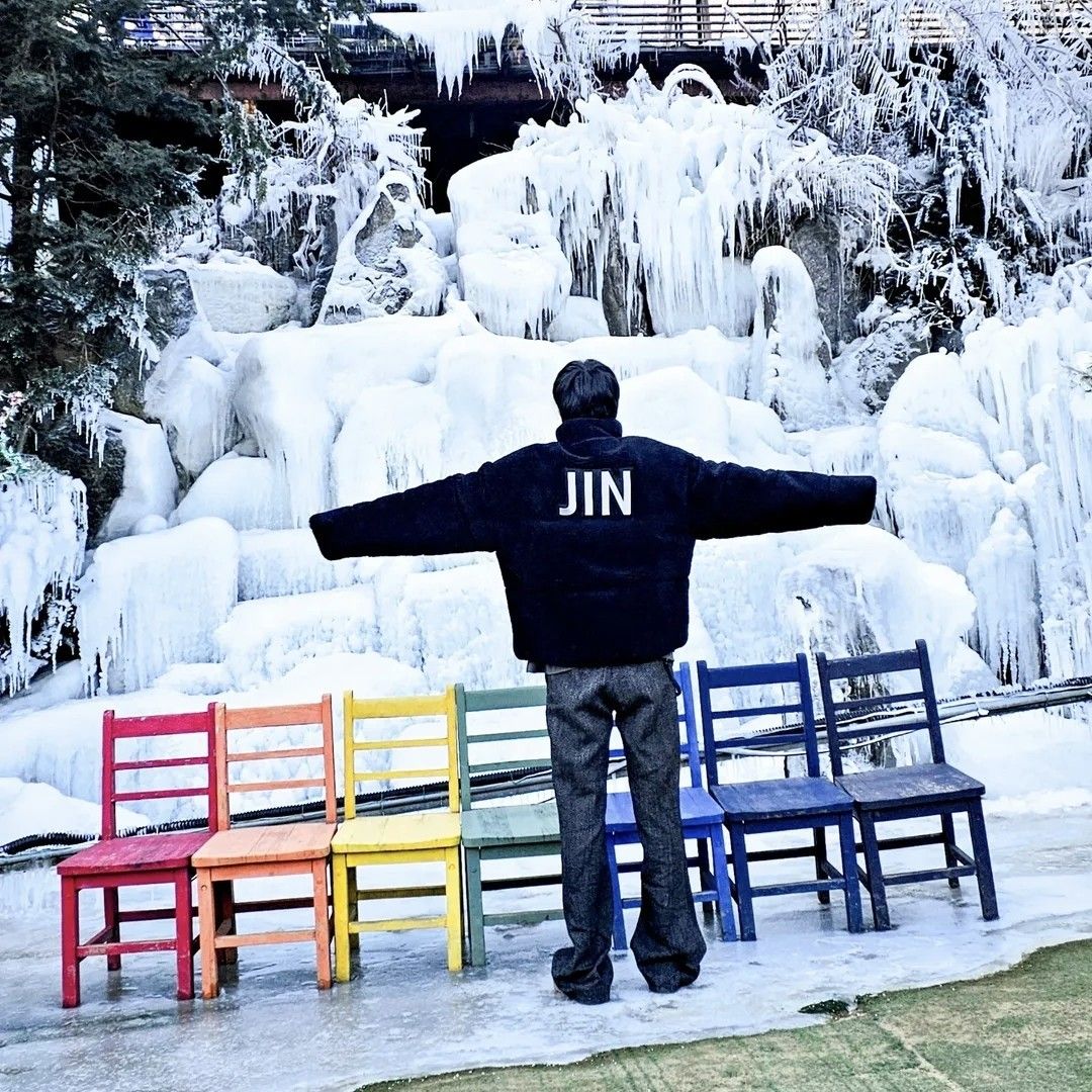 진 (방탄소년단) 최근 활동샷