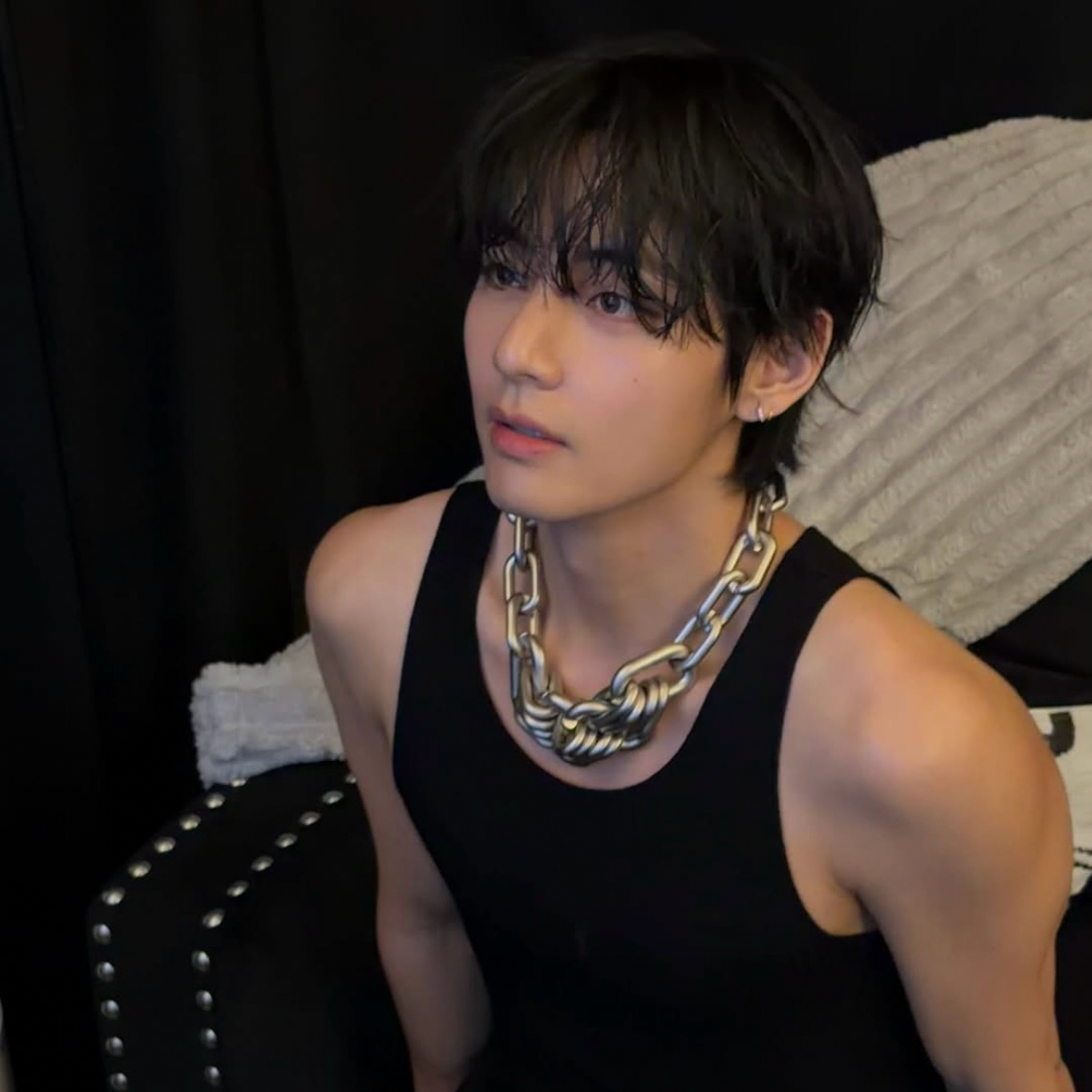 Momen yang diabadikan oleh penggemar V (BTS)