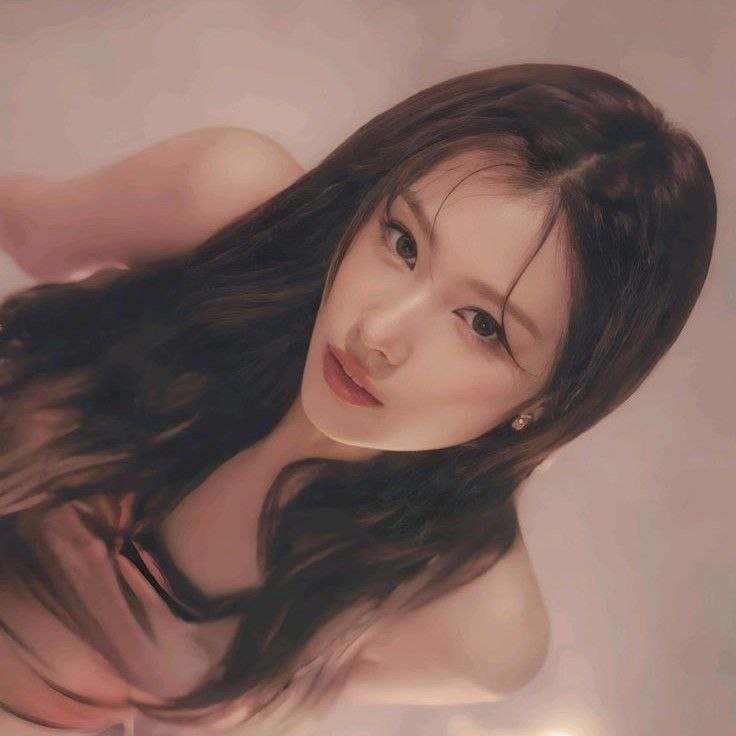 サナ (TWICE)の舞台裏ショット