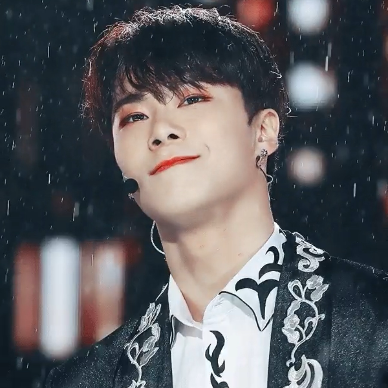 A moment captured by Moonbin (ASTRO)'s fan