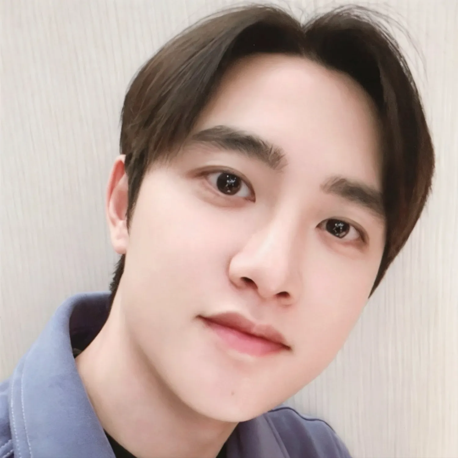 Momen yang diabadikan oleh penggemar D.O. (EXO)