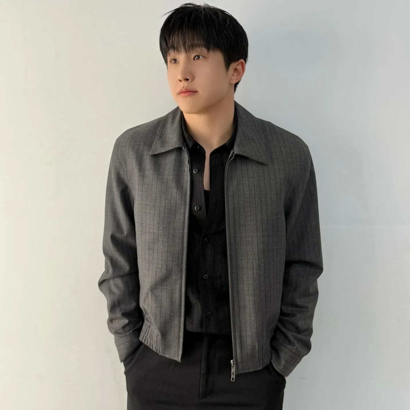 Latest photo of Jinjin (ASTRO)