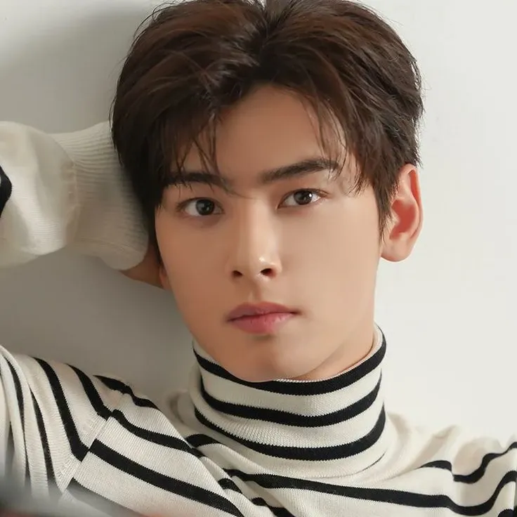 Recent activity shot of Eunwoo (ASTRO)