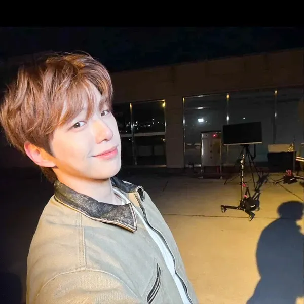 A moment captured by Kang Daniel's fan