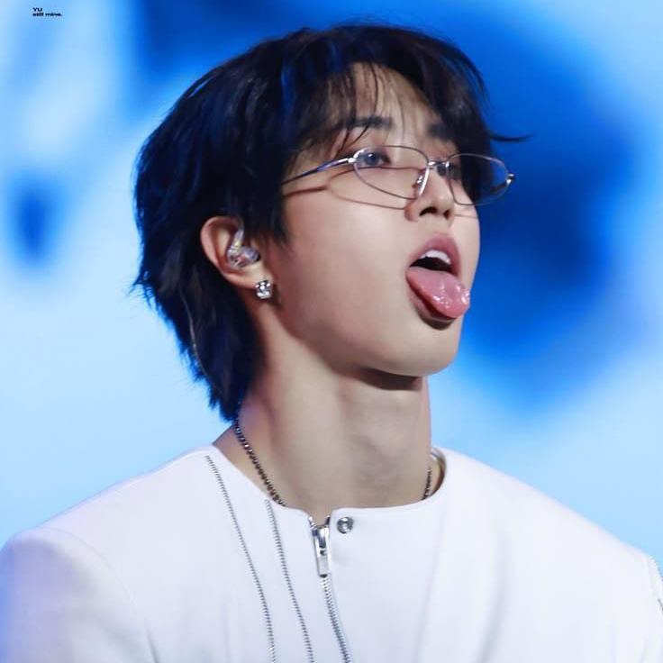 ハン (Stray Kids)の最近の活動写真