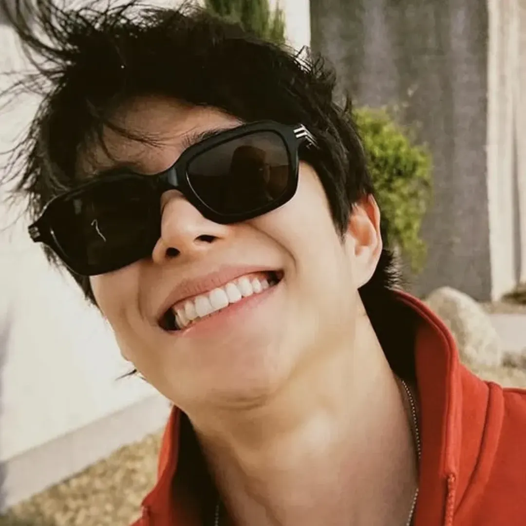 Behind-the-scenes cut of MJ (ASTRO)