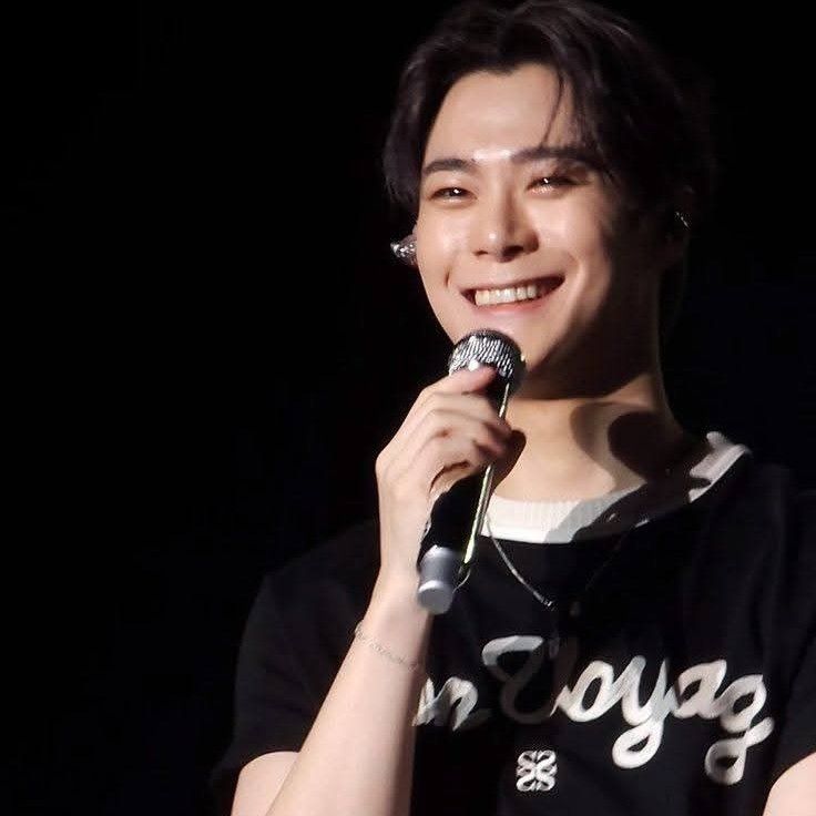 Latest photo of Moonbin (ASTRO)