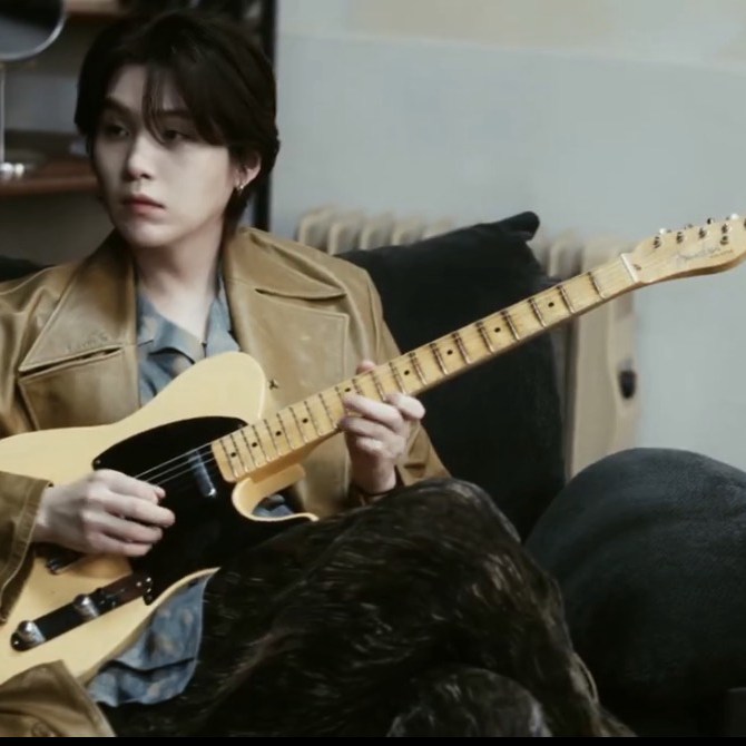 Latest photo of SUGA (BTS)