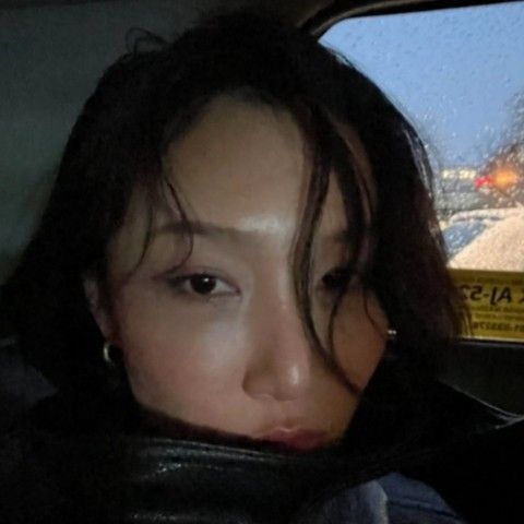 華莎 (MAMAMOO)的最新活動照片