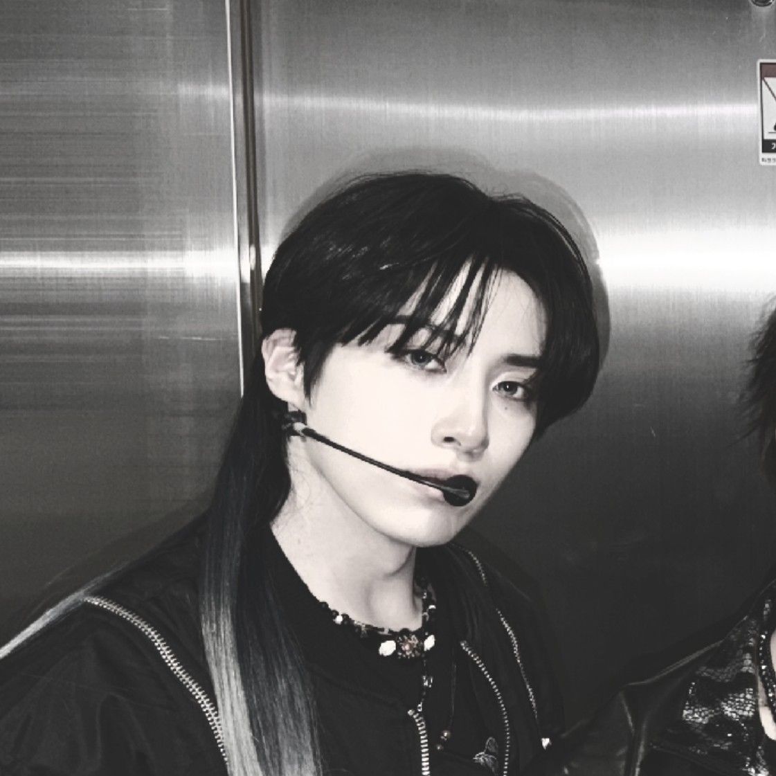 Behind-the-scenes cut of ONEUS