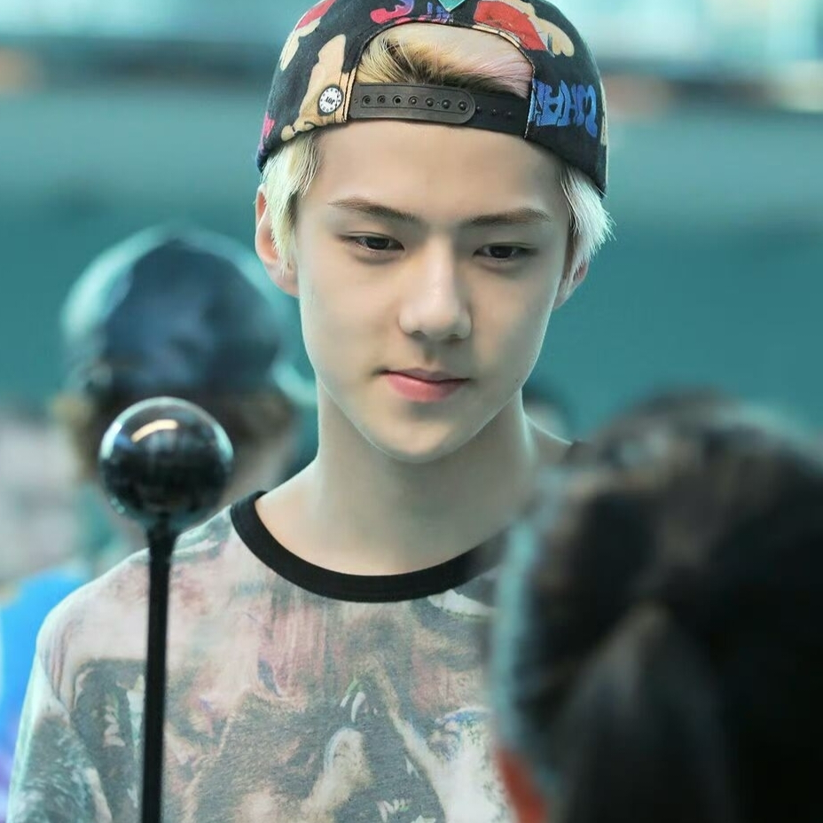 Behind-the-scenes cut of Sehun (EXO)
