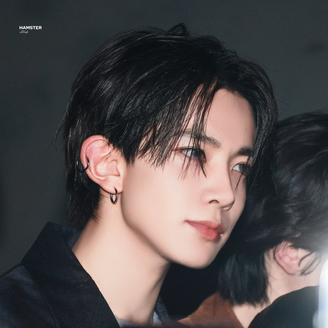 Behind-the-scenes cut of Heeseung