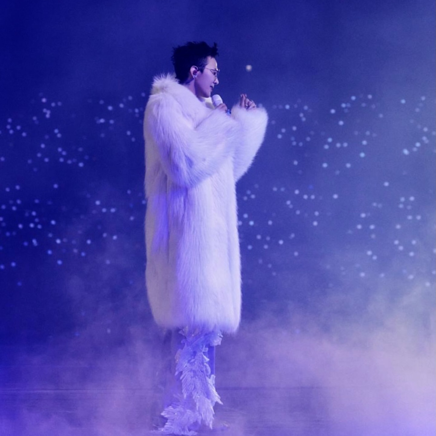 Behind-the-scenes cut of G-DRAGON (BIGBANG)