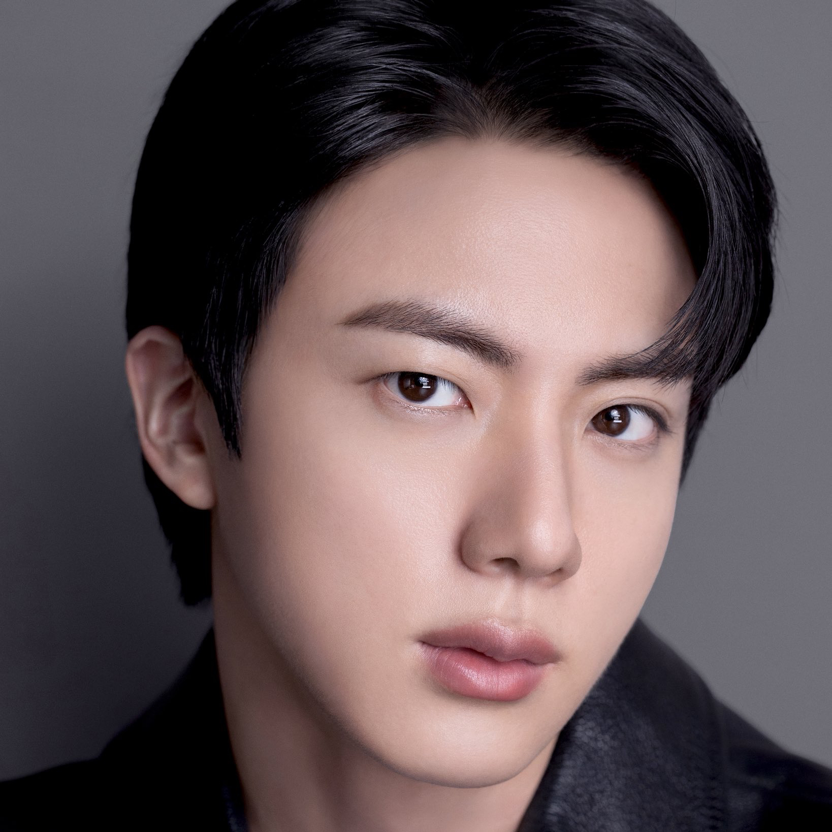 Foto aktivitas terbaru Jin (BTS)
