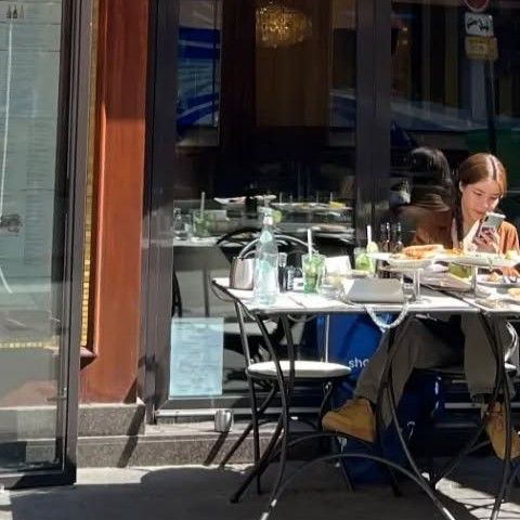 MAMAMOOの舞台裏ショット