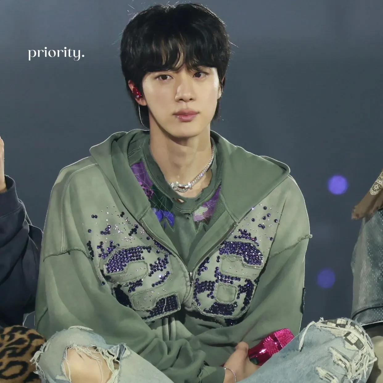 Foto aktivitas terbaru Jin (BTS)