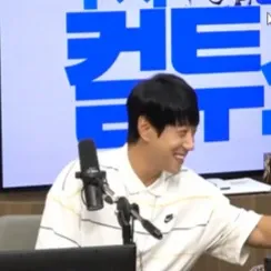 Latest photo of Hwang Chiyeol