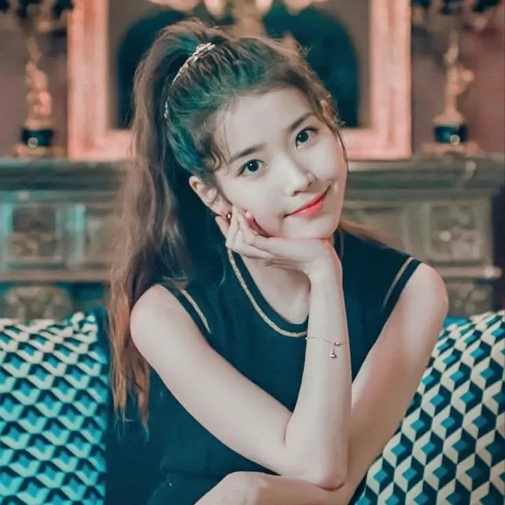 Potret di balik layar IU