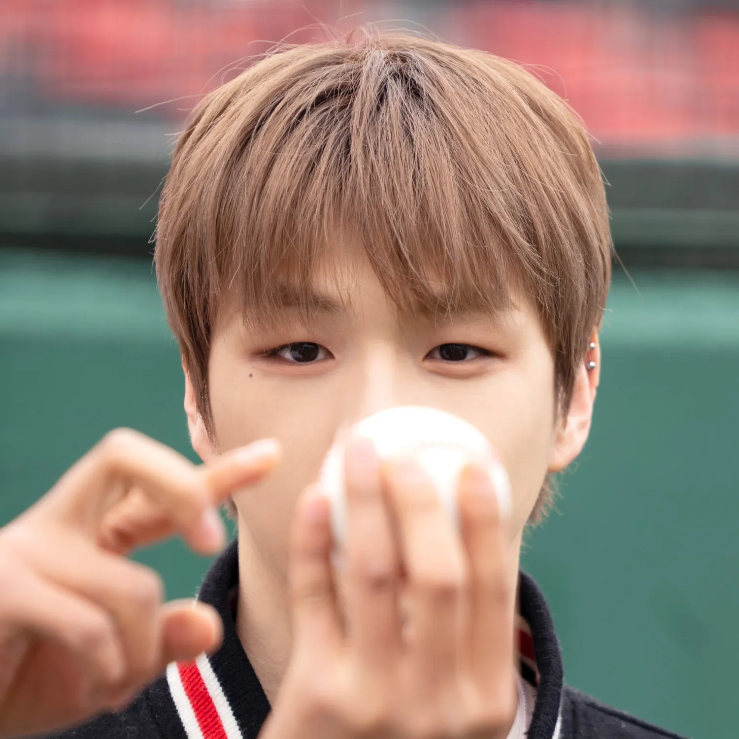 Behind-the-scenes cut of Kang Daniel