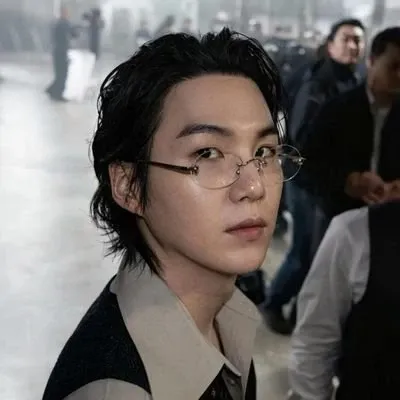 Latest photo of SUGA (BTS)