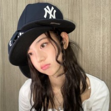 A moment captured by LEESOL (KiiiKiii)'s fan