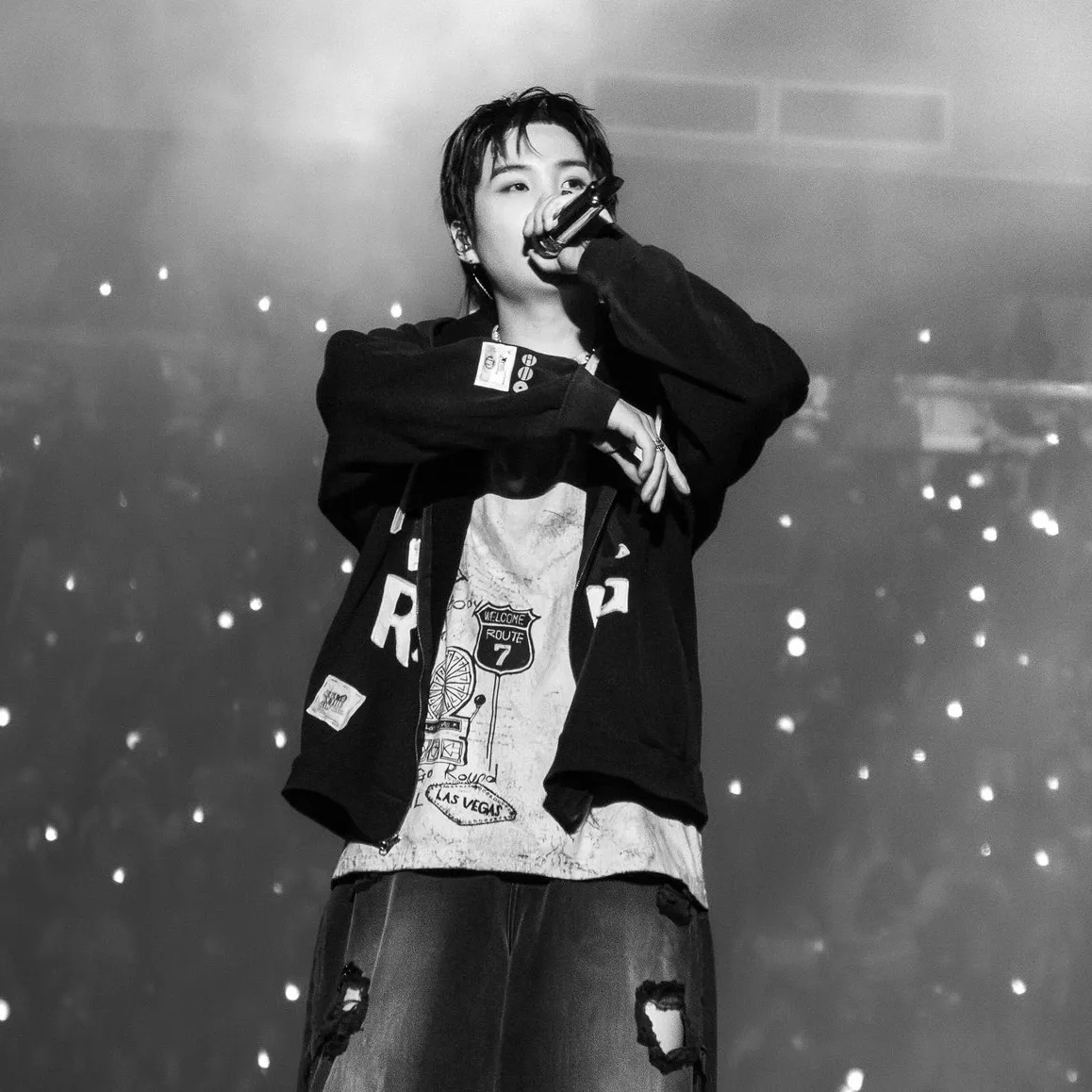 Foto aktivitas terbaru SUGA (BTS)