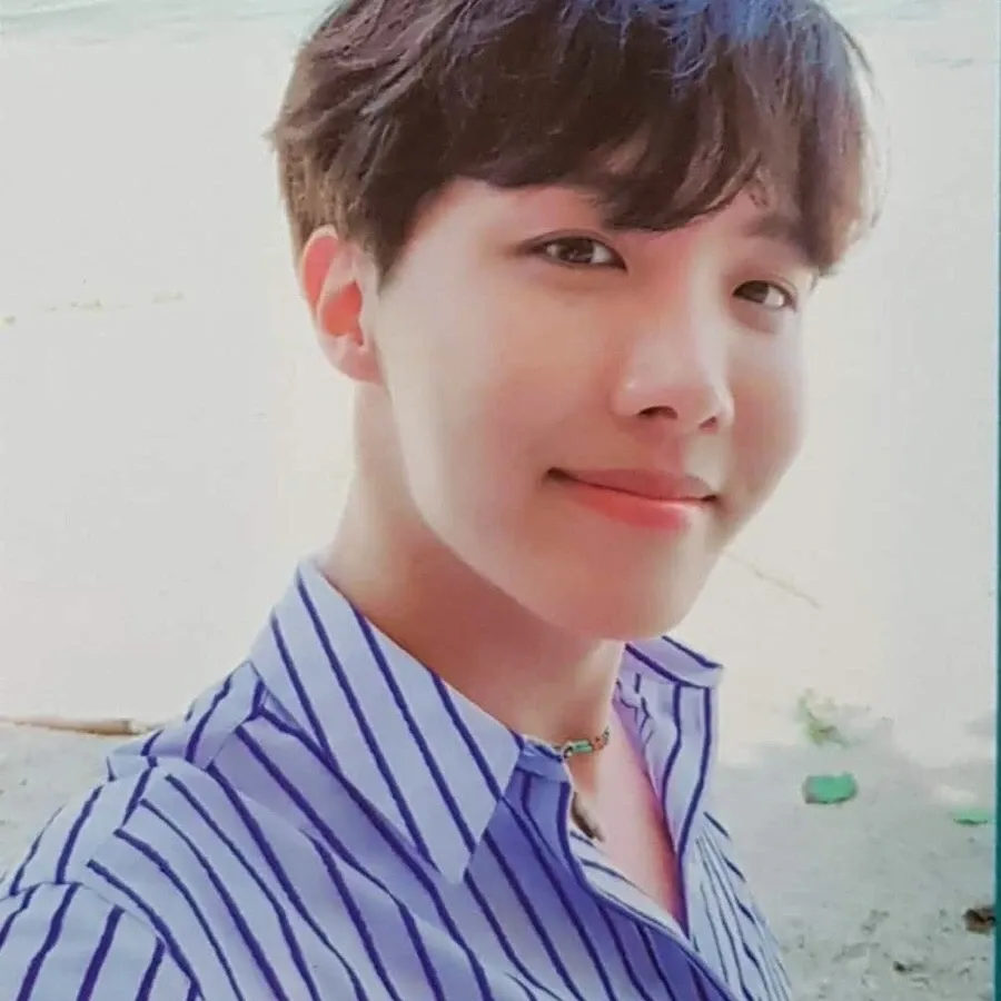 J-hope (防彈少年團)的最新照片