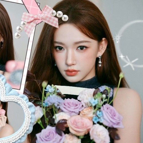 A moment captured by Cheng Xiao's fan