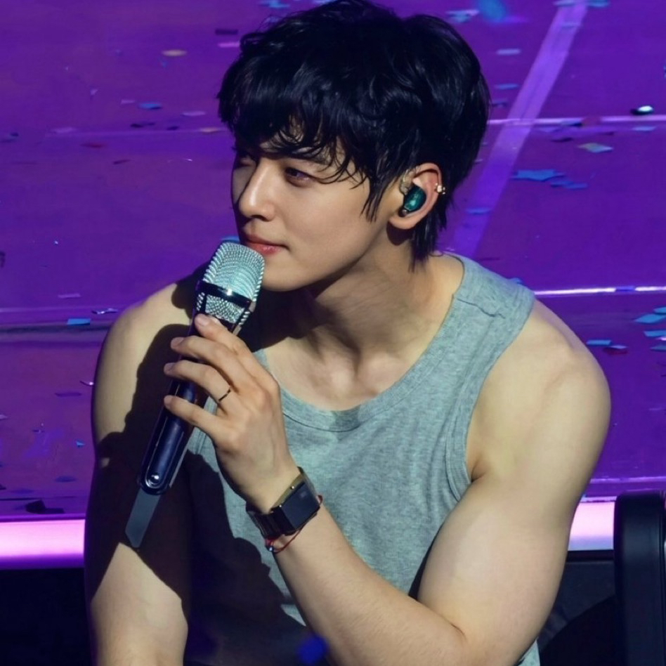 Recent activity shot of Eunwoo (ASTRO)
