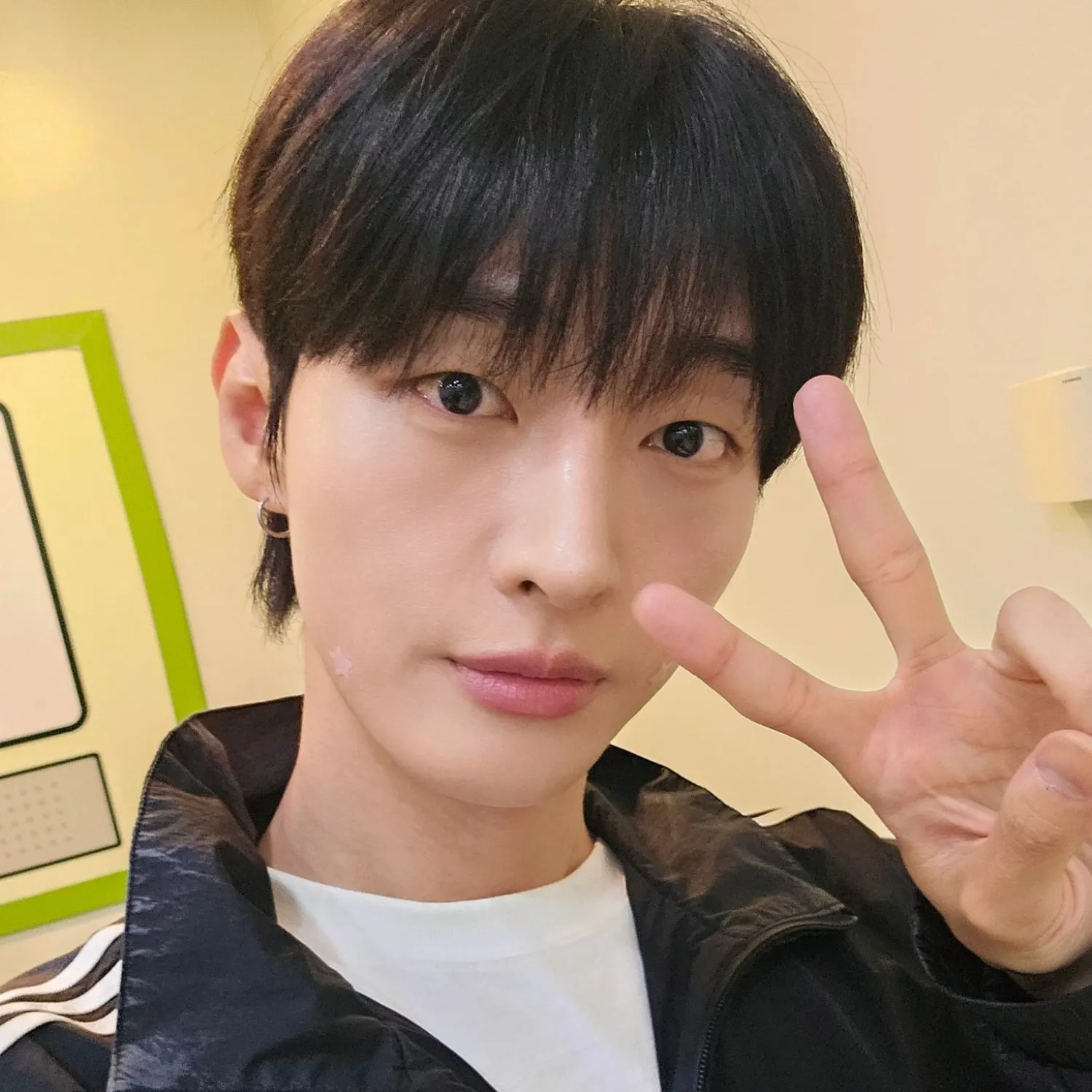 Latest photo of Yoon Jisung