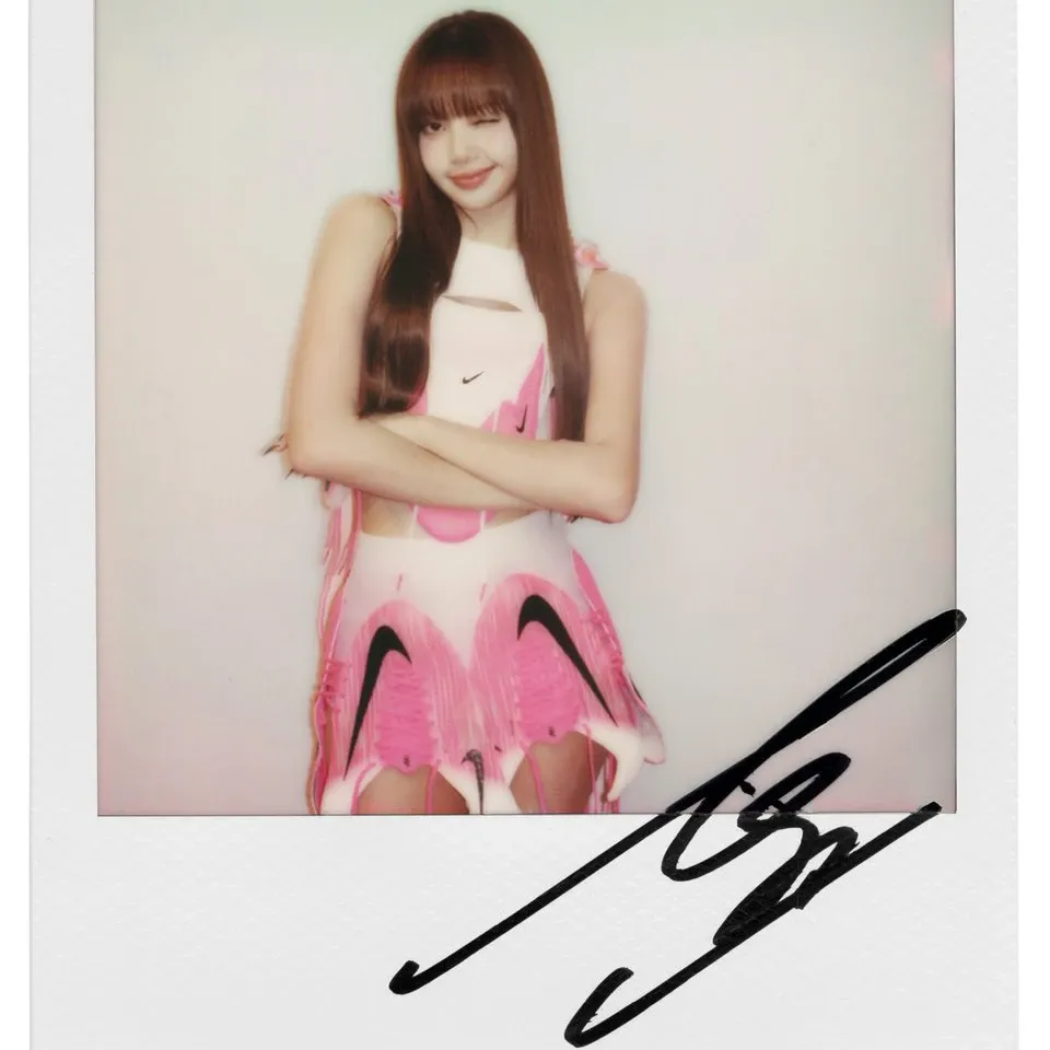 리사 (BLACKPINK)의 최신 사진