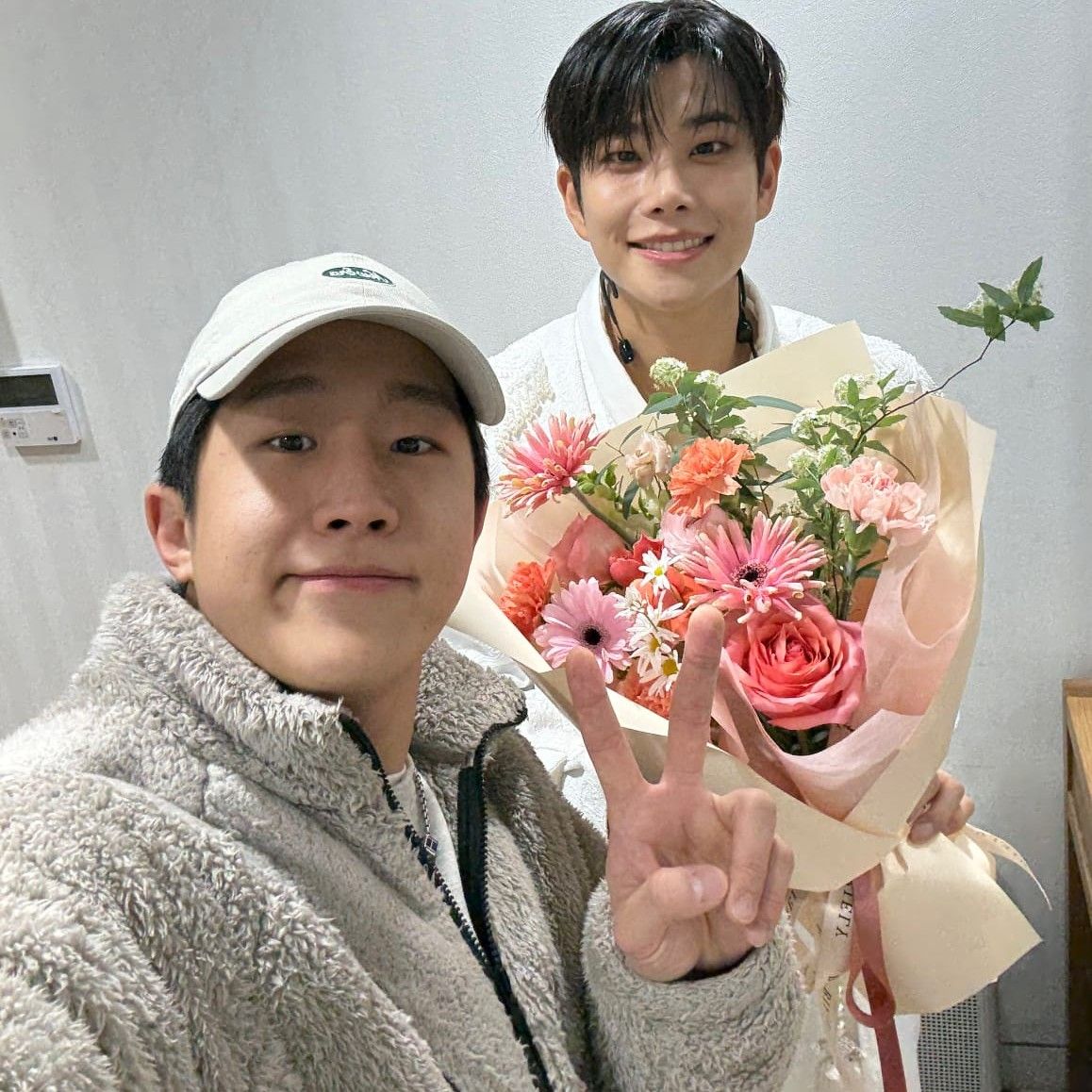 Foto aktivitas terbaru ASTRO