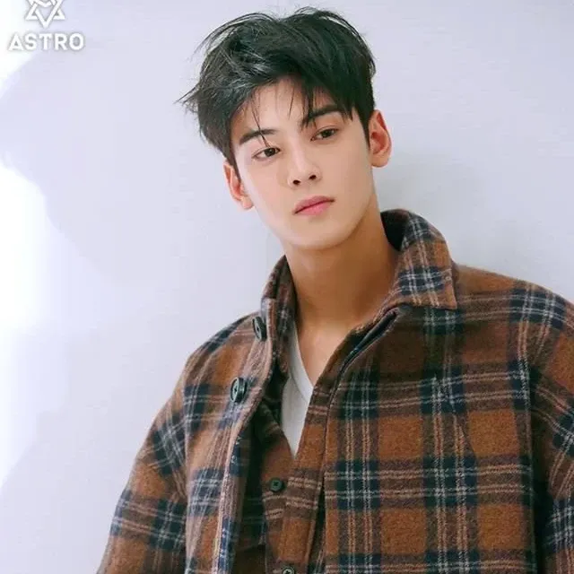 Behind-the-scenes cut of Eunwoo (ASTRO)